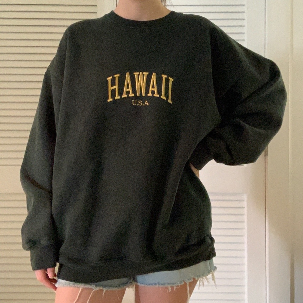 Brandy Melville “Erica Hawaii Sweatshirt”